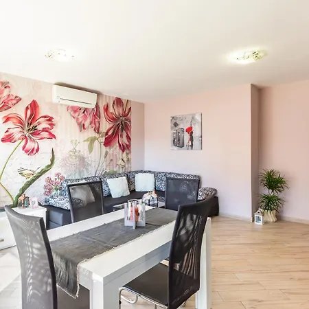 Apartment Andela 3 Makarska